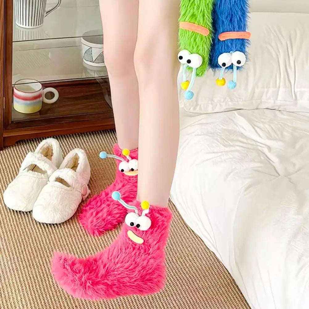 Nosso "Googly Eye" Fleece Socks