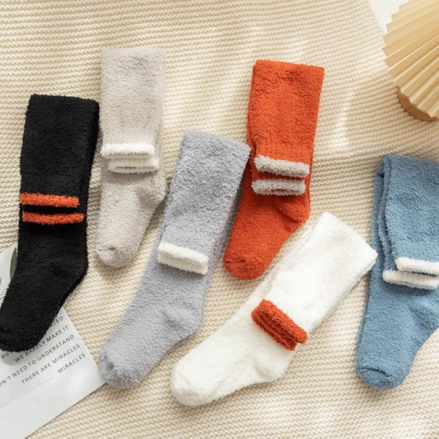 Nosso "Cloud-Hug" Over-the-Knee Plush Socks