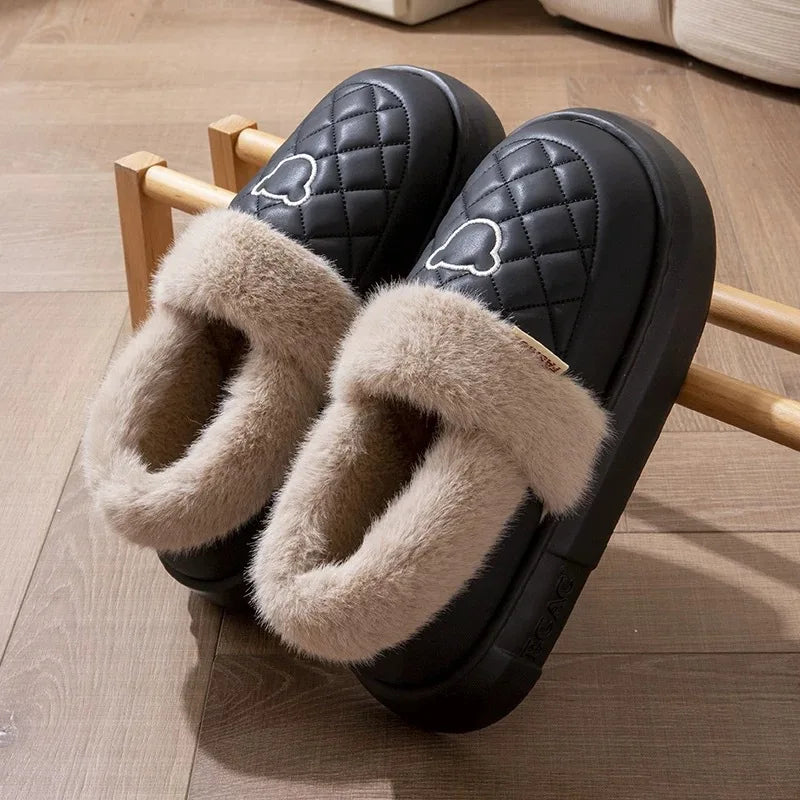 Nosso "Tundra-Edge" Waterproof Plush Slides