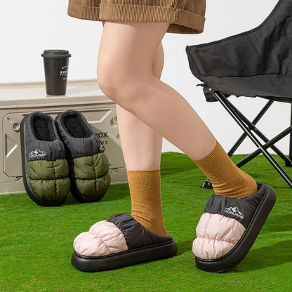 Nosso "Puff-Tech" Waterproof Down Slides