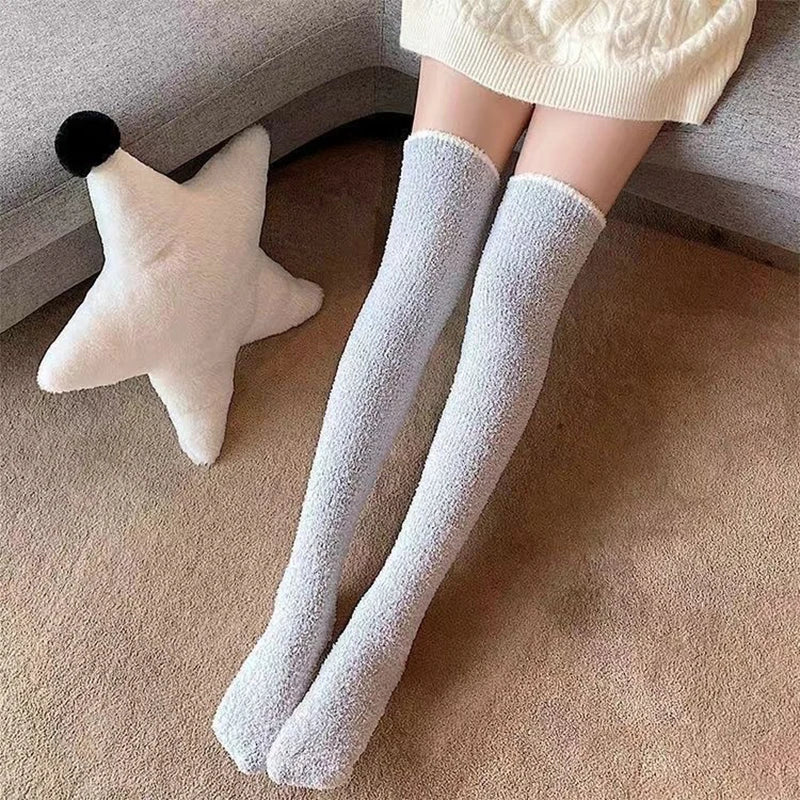 Nosso "Cloud-Hug" Over-the-Knee Plush Socks